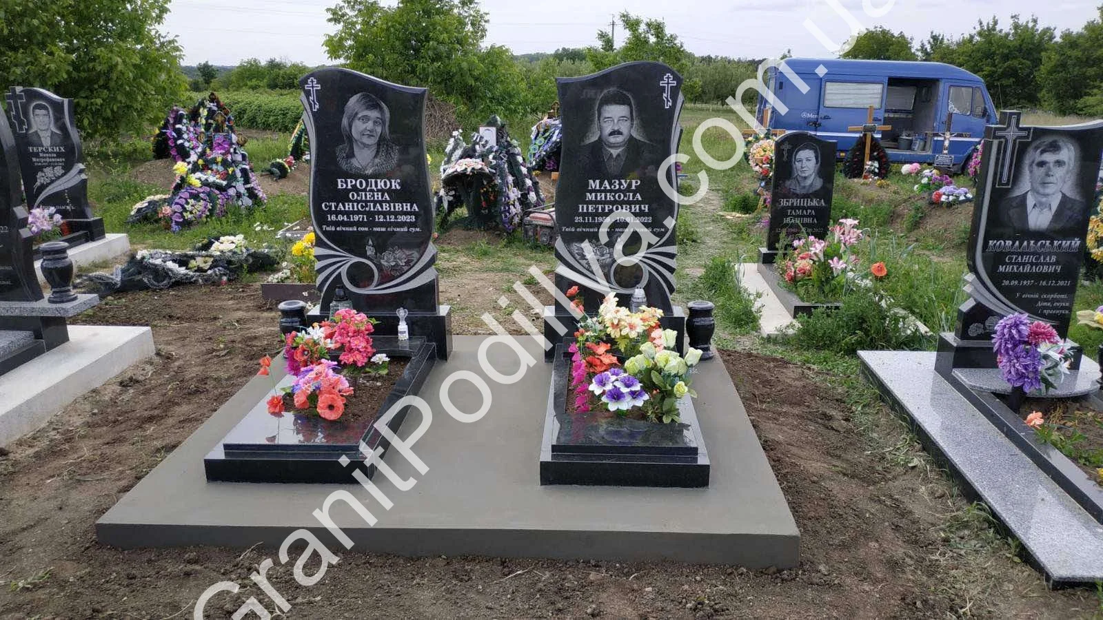 Подвійний пам'ятник з граніту - Кам'янець-Подільський | GranitPodillya